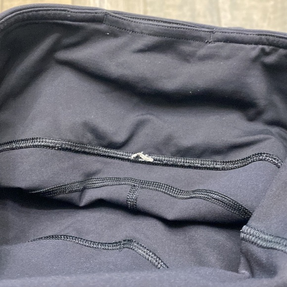 Lululemon black crop leggings size 4 - Picture 11 of 12